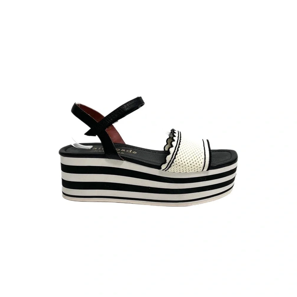 KATE SPADE | Vintage Y2K scalloped flatform Velcro strappy sandals